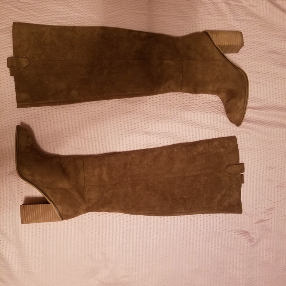 VICI   Distressed Faux Suede Saint Slouch Tall Boot. Sz 10. 4 inch, Tan